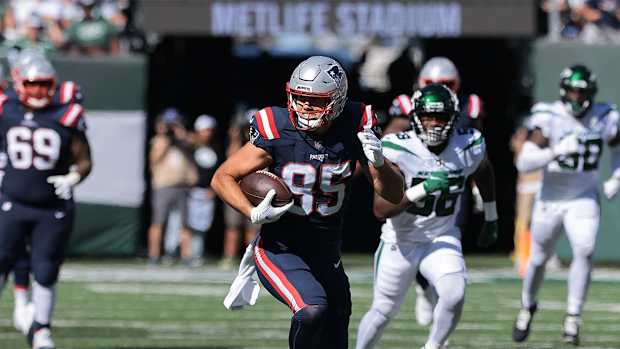 Patriots - Hunter Henry Jets